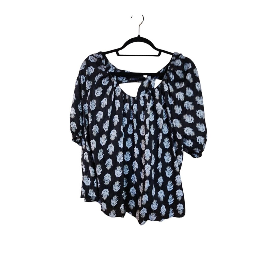 Old Navy Womens Black & White Leaf Print Blouse With Puff Sleeves & Keyhole Tie
